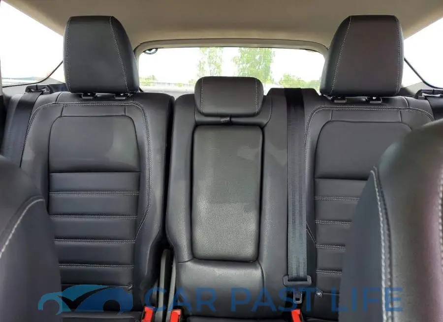 1FMCU9J90KUA31629# 10