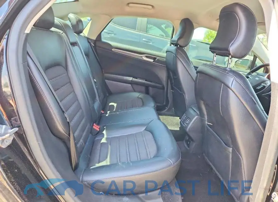 3FA6P0LU5HR165208# 10