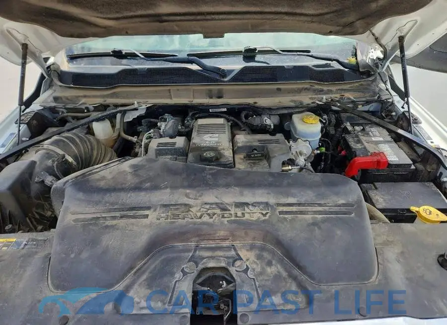 3C6UR5CL7RG114992# 11