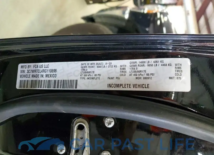 3C7WRTCL4RG110696# 12