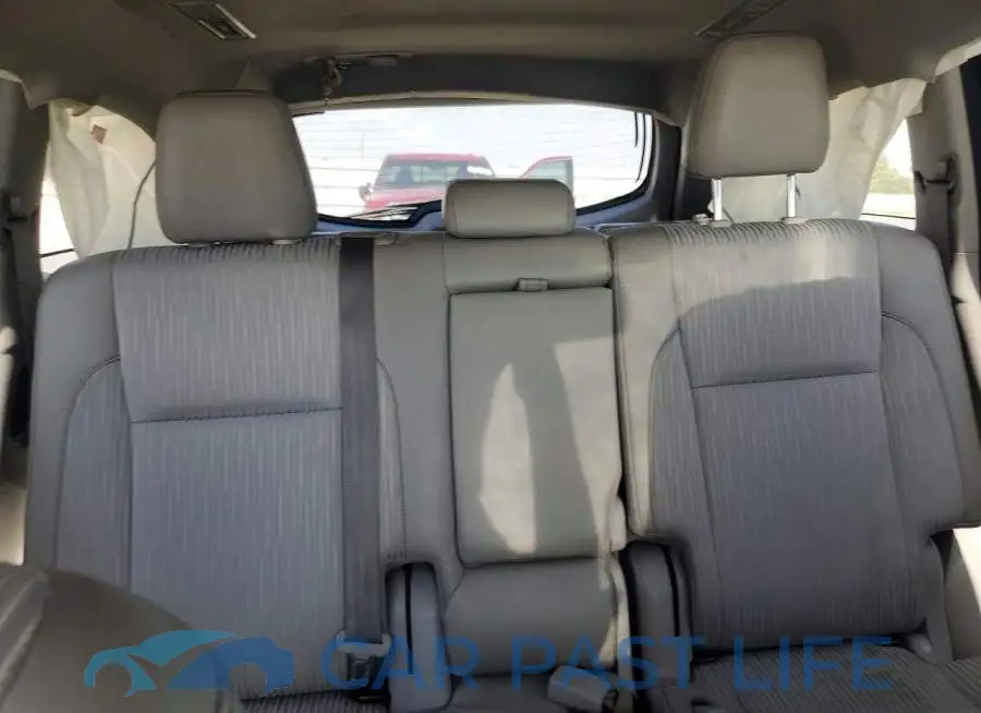 5TDZZRFH6HS215826# 10