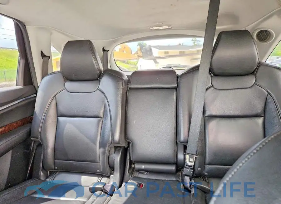 5J8YD4H52JL019729# 10