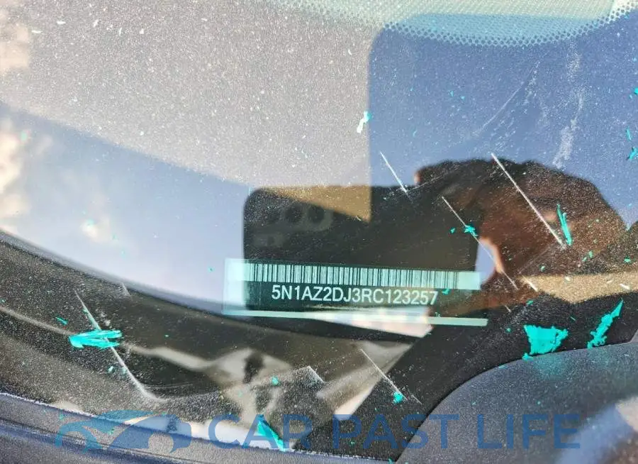 5N1AZ2DJ3RC123257# 13