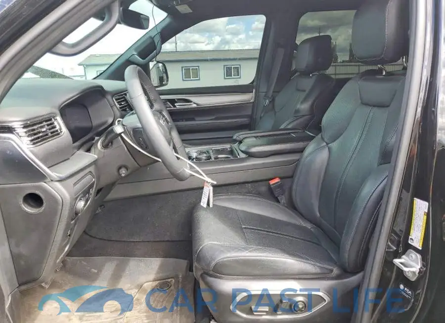 1C4SJVBP8PS560277# 7