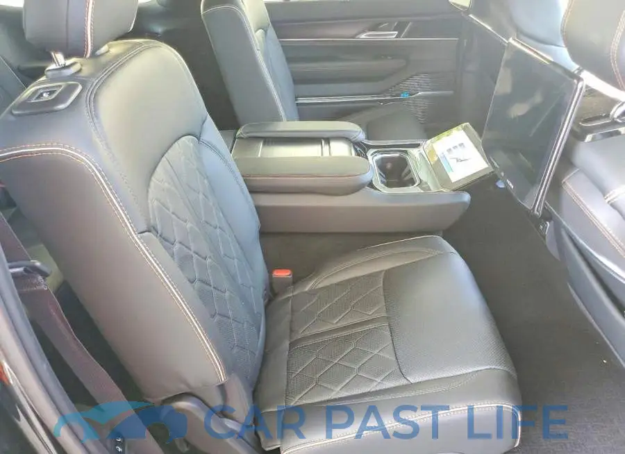 1C4SJVGP3RS186530# 11