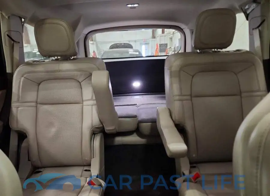 5LM5J7XC7LGL05074# 10
