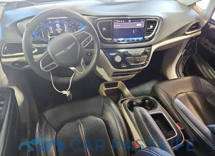 2C4RC1BG0NR158592# 8