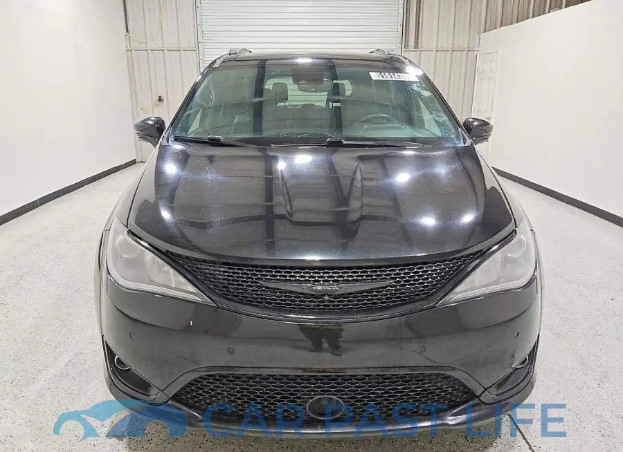 2C4RC1GGXLR246362# 5