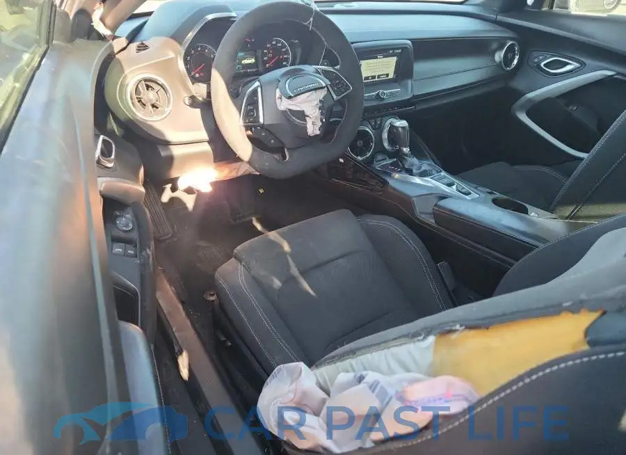 1G1FB1RS7J0157713# 8