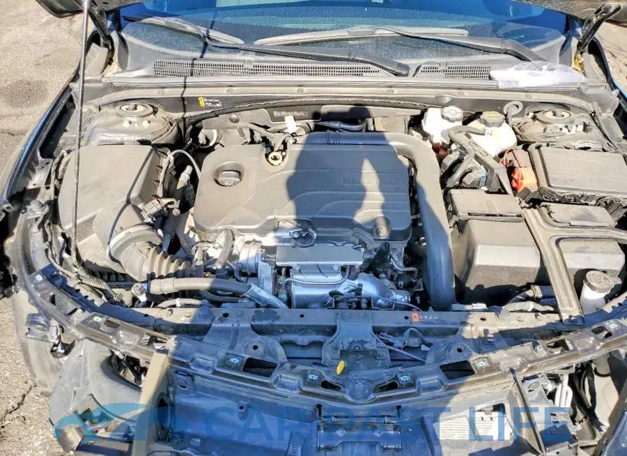 1G1ZB5ST8SF105674# 11