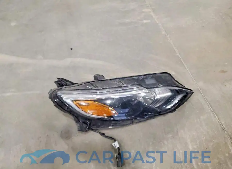 1G1ZD5ST3RF168072# 12