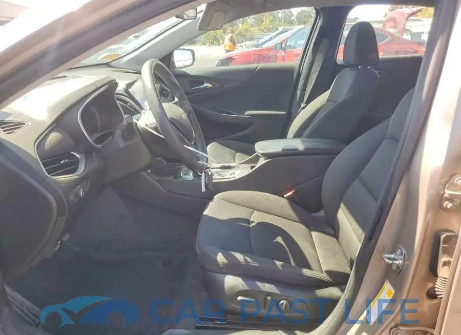 1G1ZD5ST8NF118553# 7