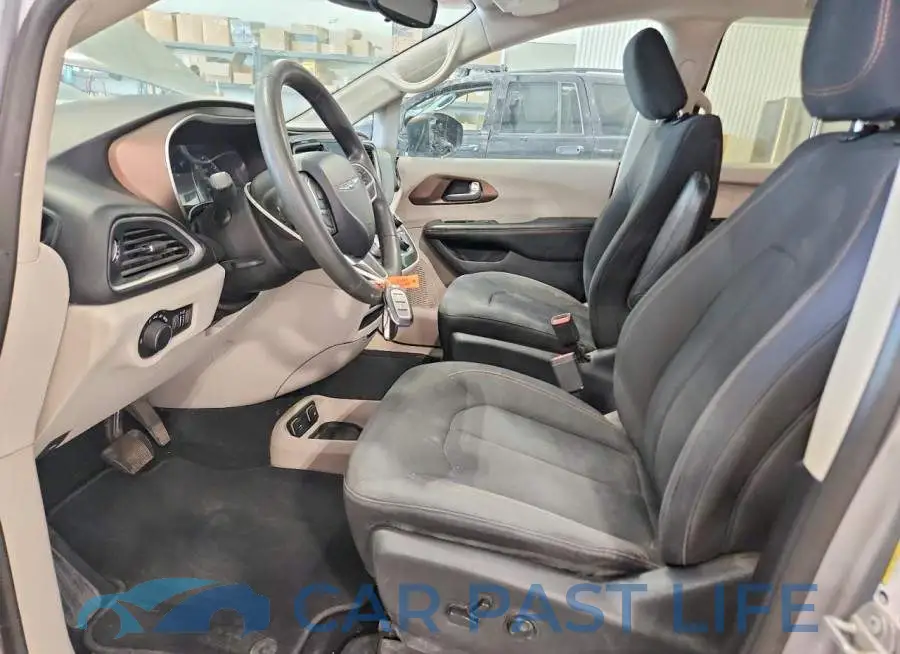 2C4RC1DG5HR508137# 7
