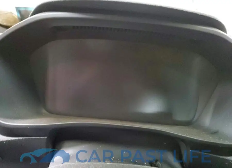 YV4162UM8L2274919# 9