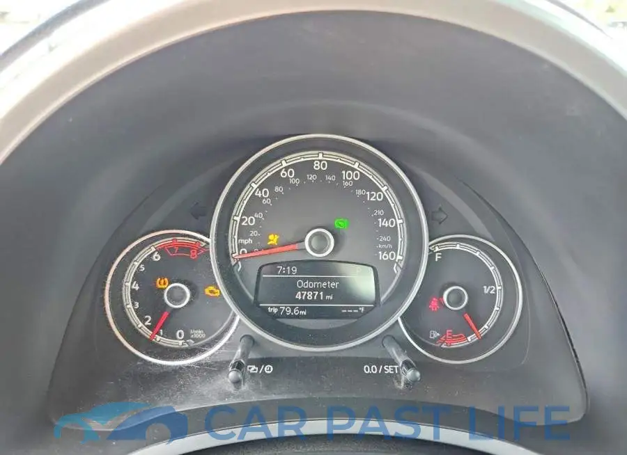 3VW5DAAT8JM502890# 9