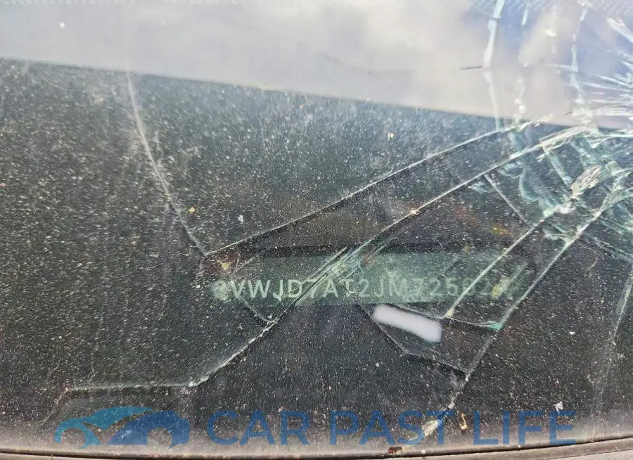 3VWJD7AT2JM725024# 12