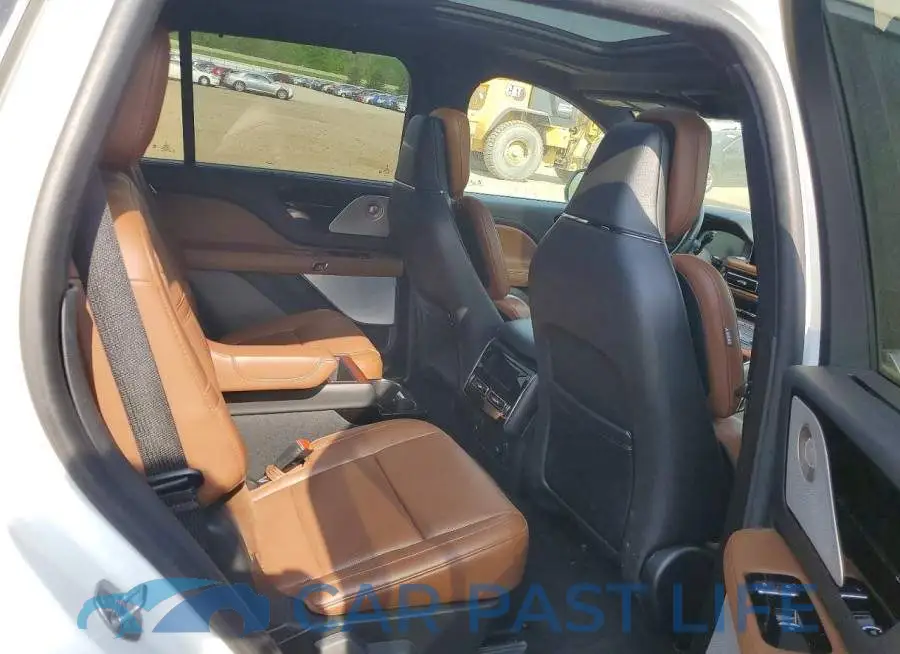 5LM5J7XC8PGL12671# 11