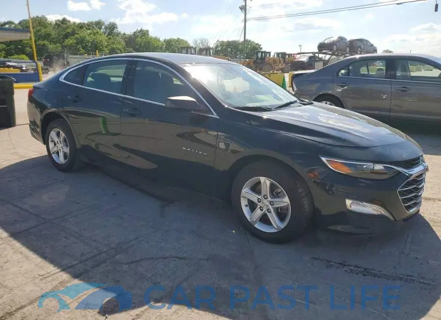 1G1ZB5ST4PF253005# 4