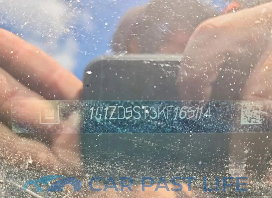 1G1ZD5ST3KF165114# 12