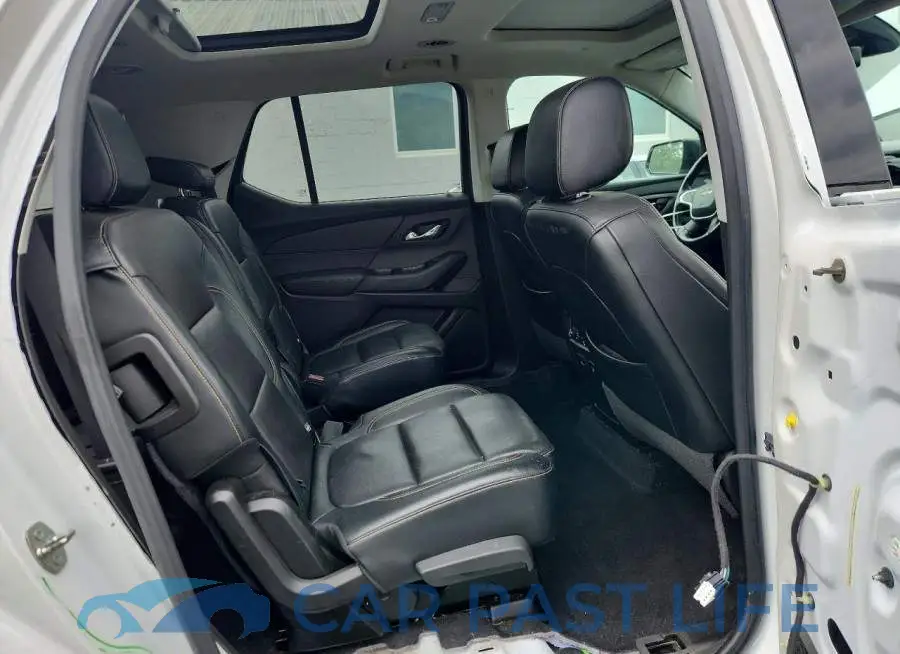 1GNEVJKW1JJ157876# 11