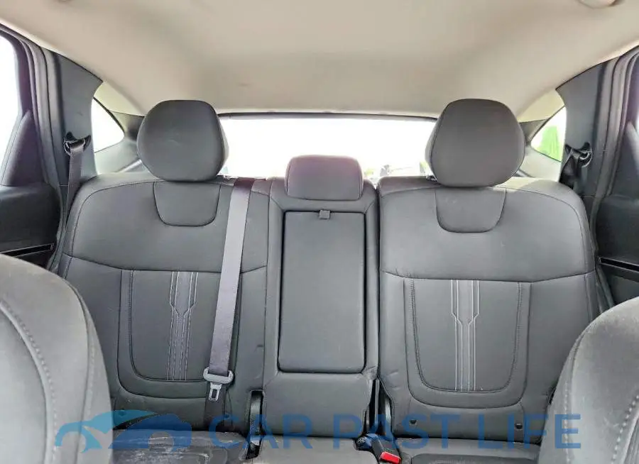 5NMJBCAE6PH278843# 10