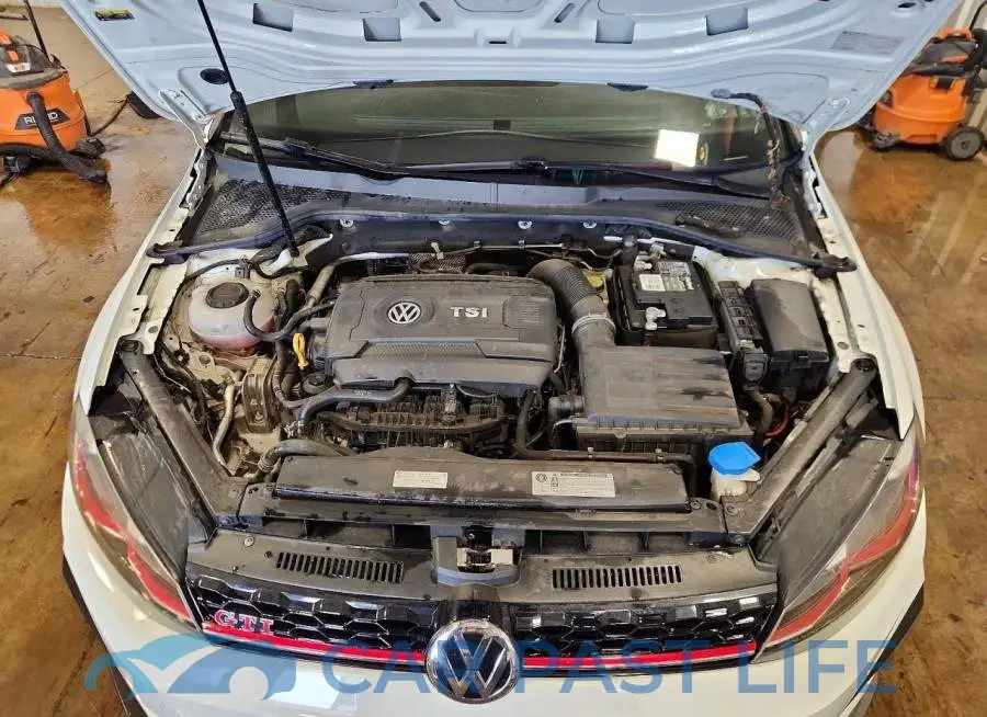 3VW5T7AU6LM006374# 11