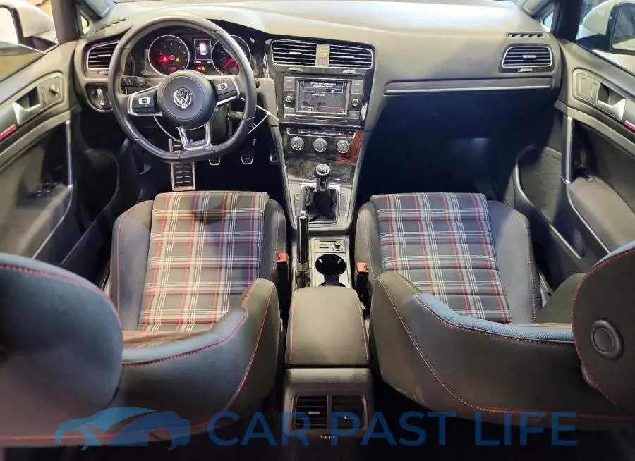3VW5T7AU6LM006374# 8