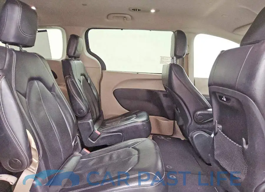 2C4RC1BG4NR116734# 11