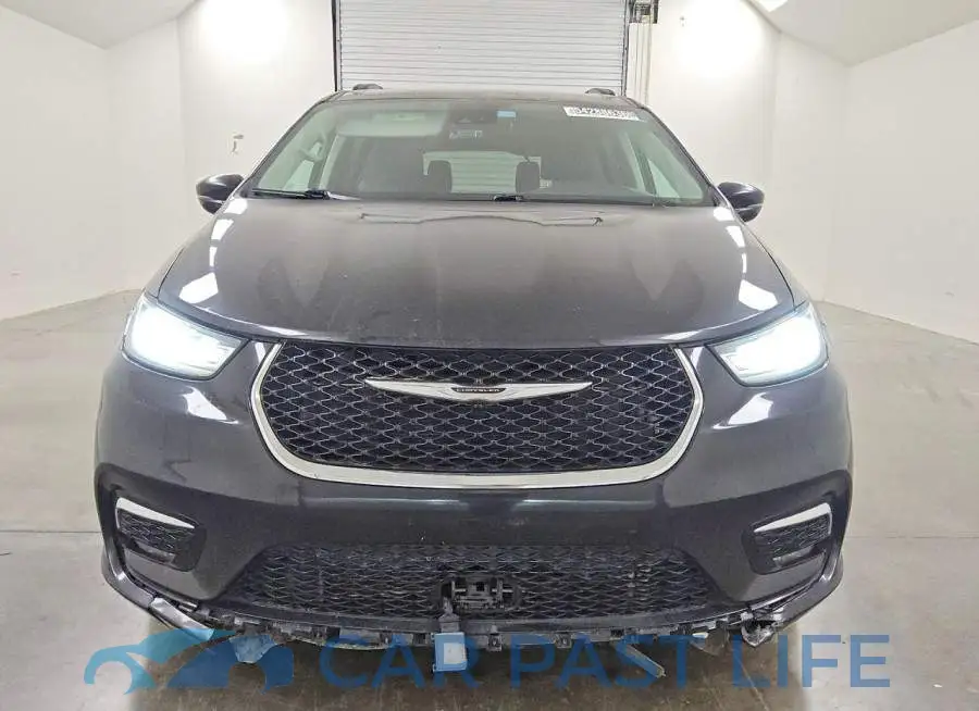 2C4RC1BG4NR116734# 5
