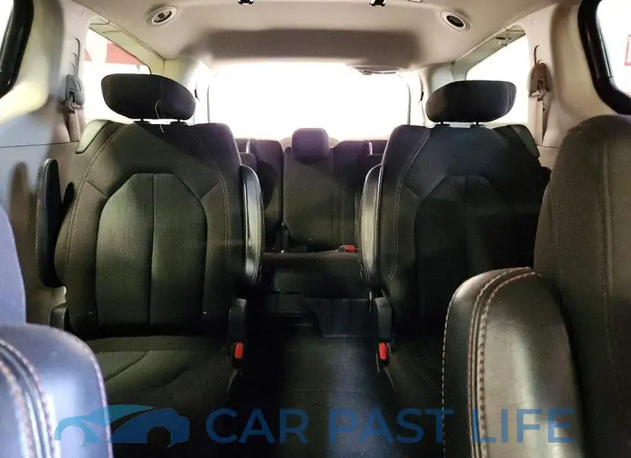 2C4RC1FG1LR222663# 10