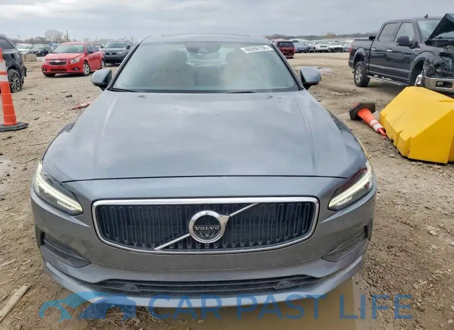 YV1A22MK9H1015697# 5
