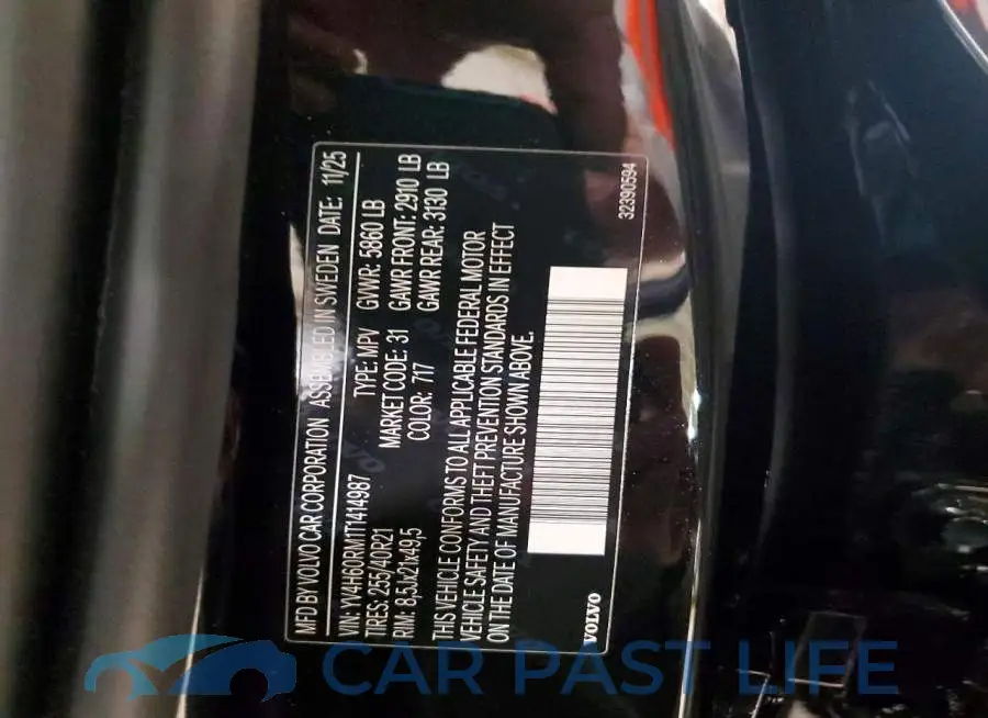 YV4H60RM1T1414987# 14