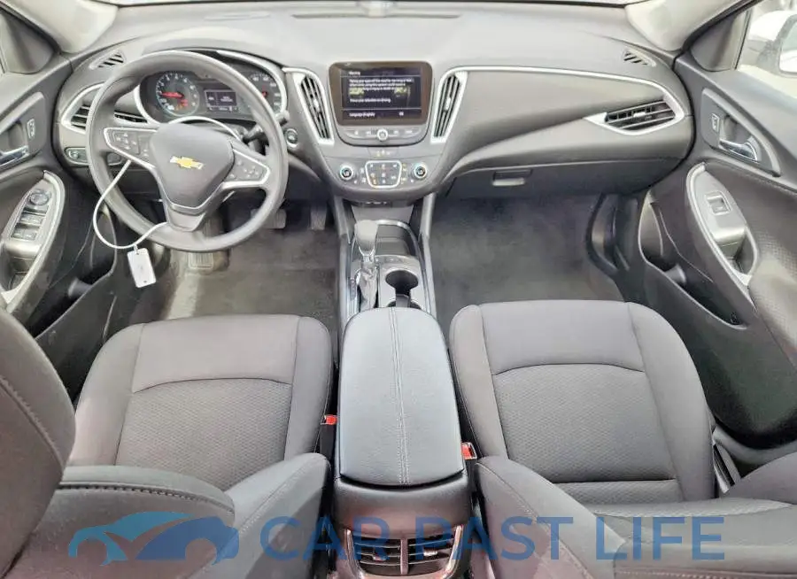 1G1ZD5ST9SF117780# 8
