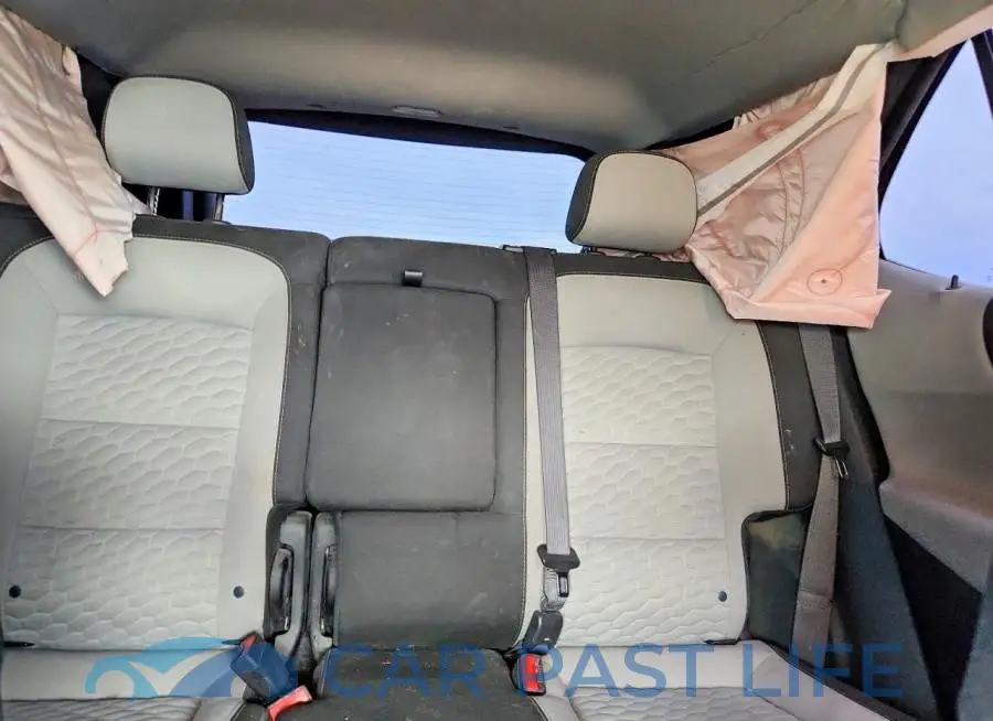 2GNAXUEV7M6156441# 10