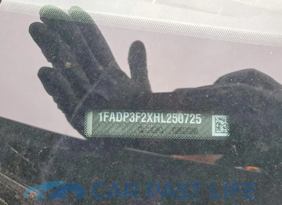 1FADP3F2XHL250725# 12
