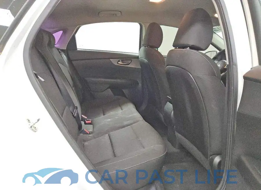 3KPF24AD5LE185302# 10