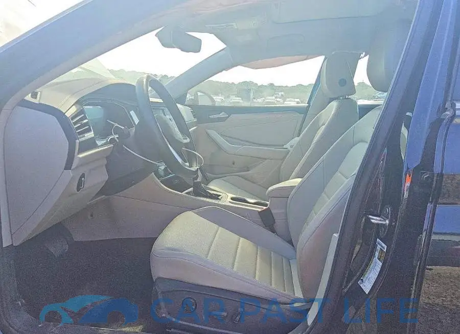3VW7M7BU4PM051081# 7