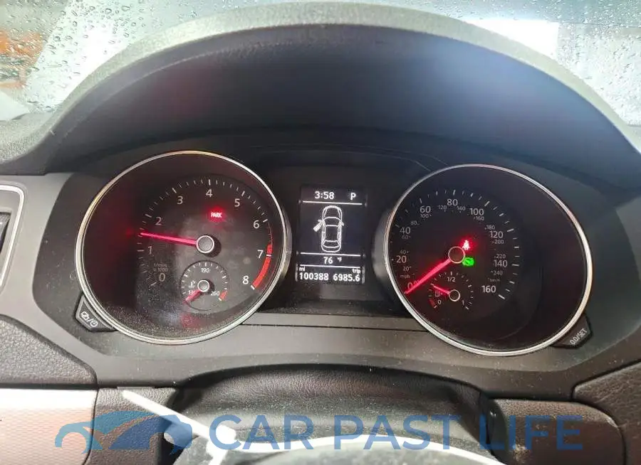 3VWDB7AJ8HM355595# 9