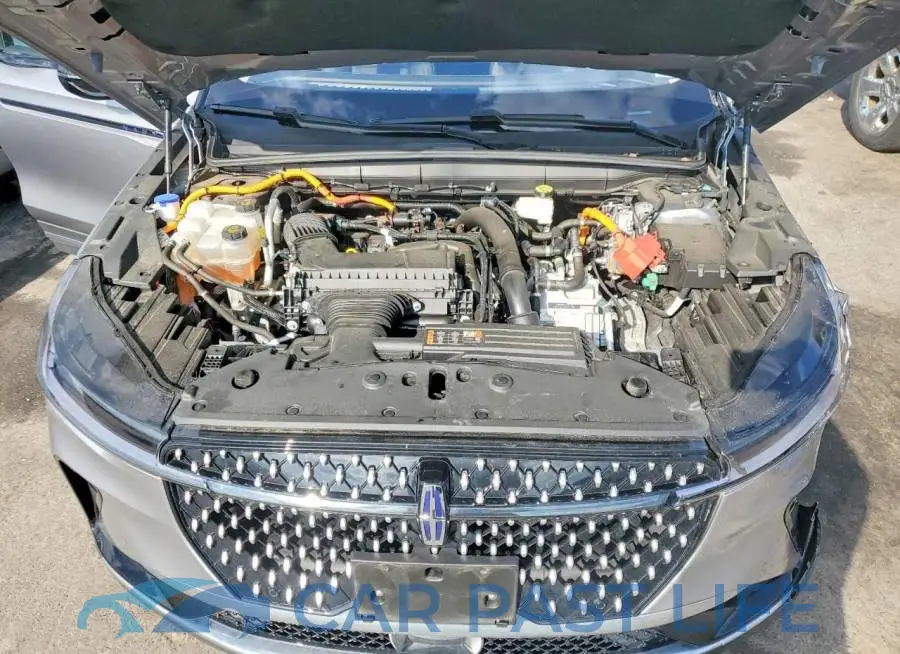 5LMPJ8J4XRJ859785# 11