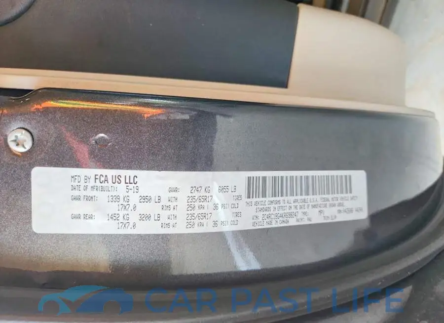2C4RC1BG4KR698247# 14