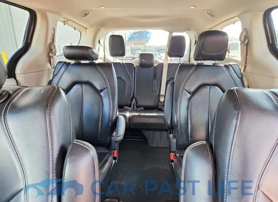 2C4RC1BG4NR122100# 10