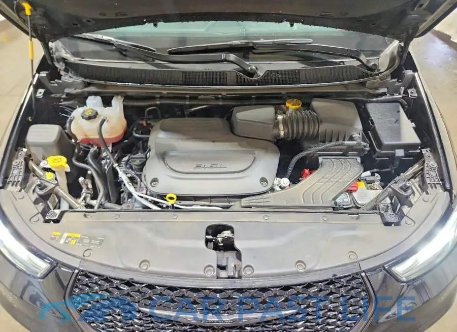 2C4RC1GG2SR551031# 12