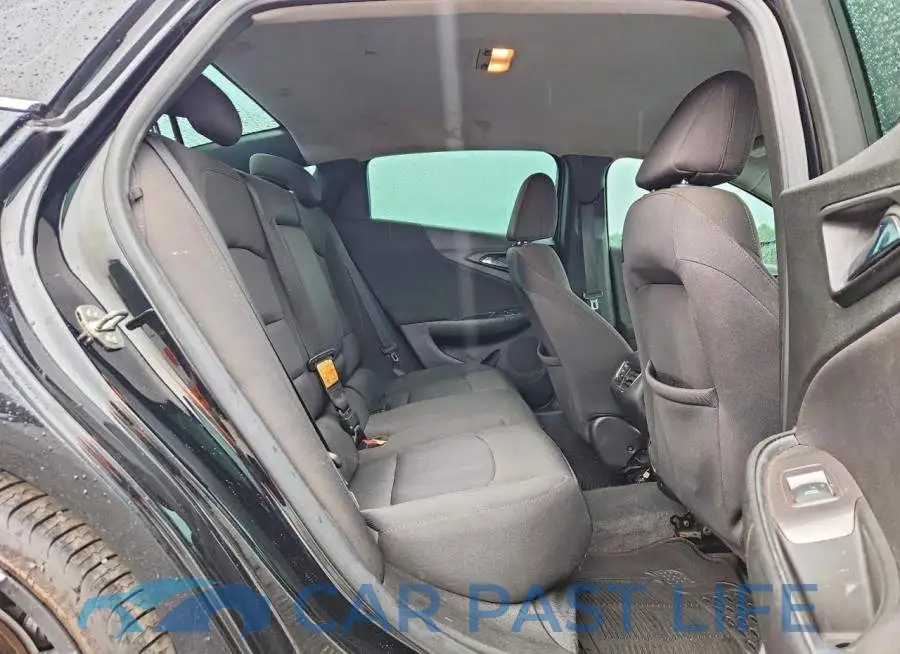 1G1ZD5ST1KF165600# 10