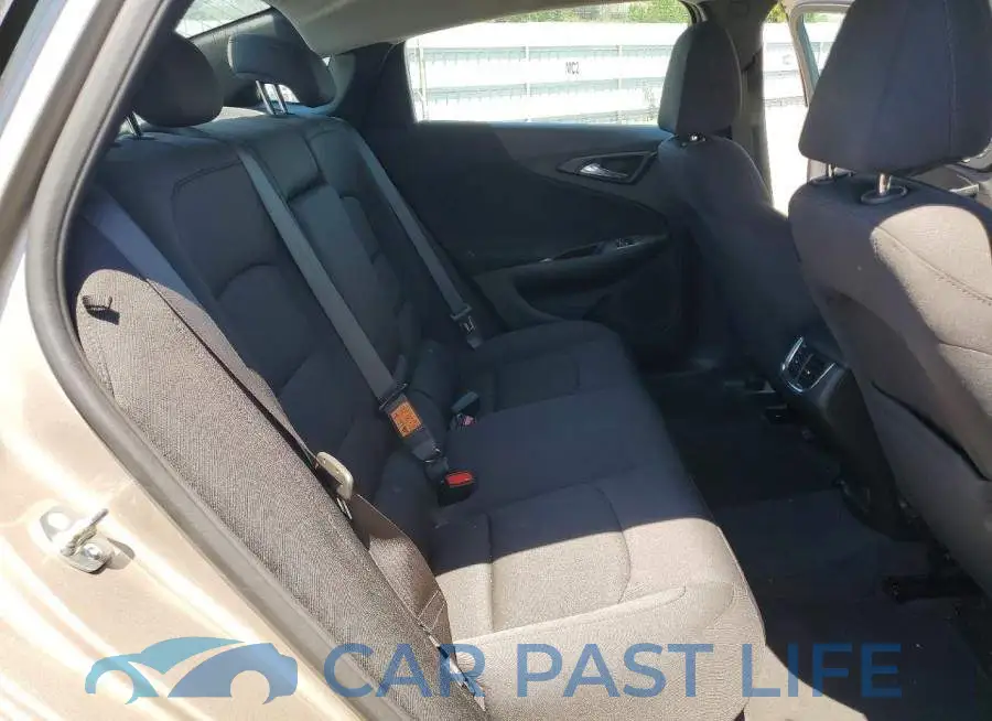 1G1ZD5ST2RF241996# 10