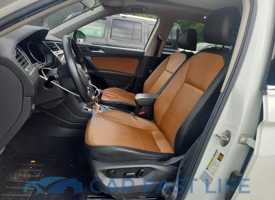 3VV3B7AX9JM200077# 7