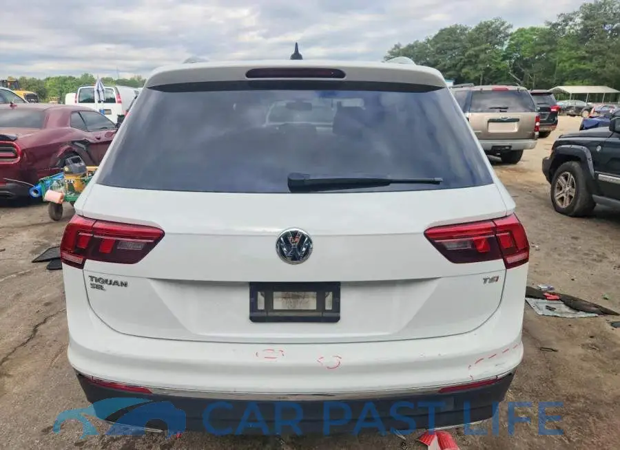 3VV3B7AX9JM200077# 6