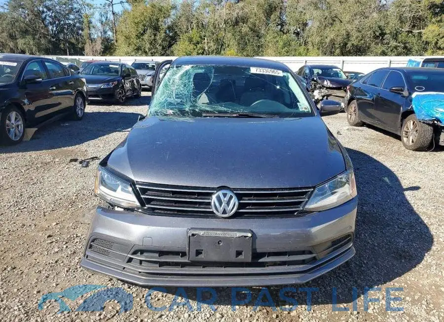 3VW2B7AJ0HM392258# 5
