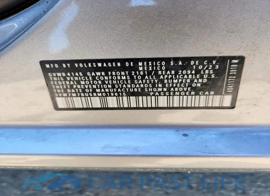 3VW7M7BU5RM019615# 12