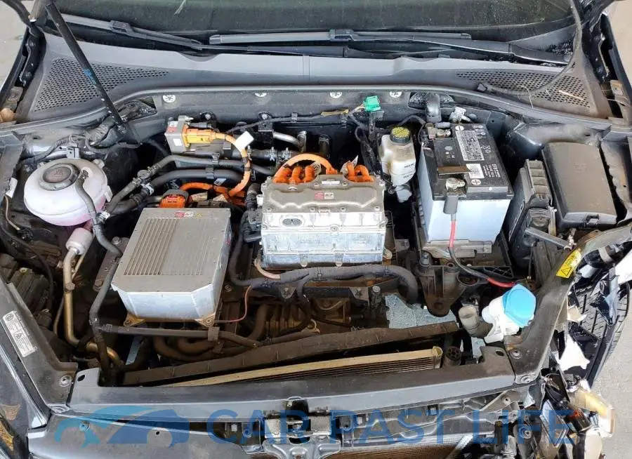 WVWKR7AU7KW915873# 11