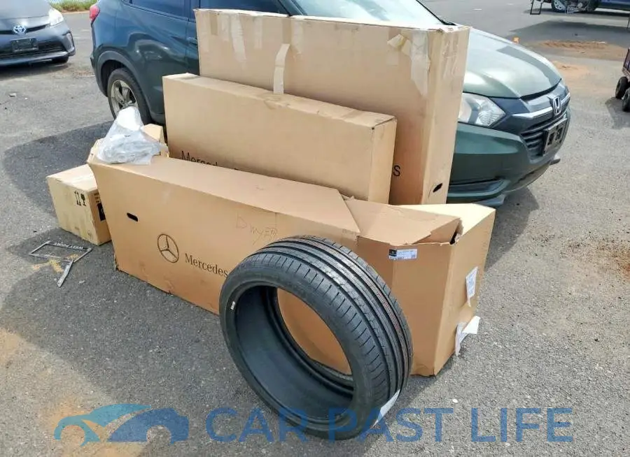 WDDUG6GB3JA356340# 12